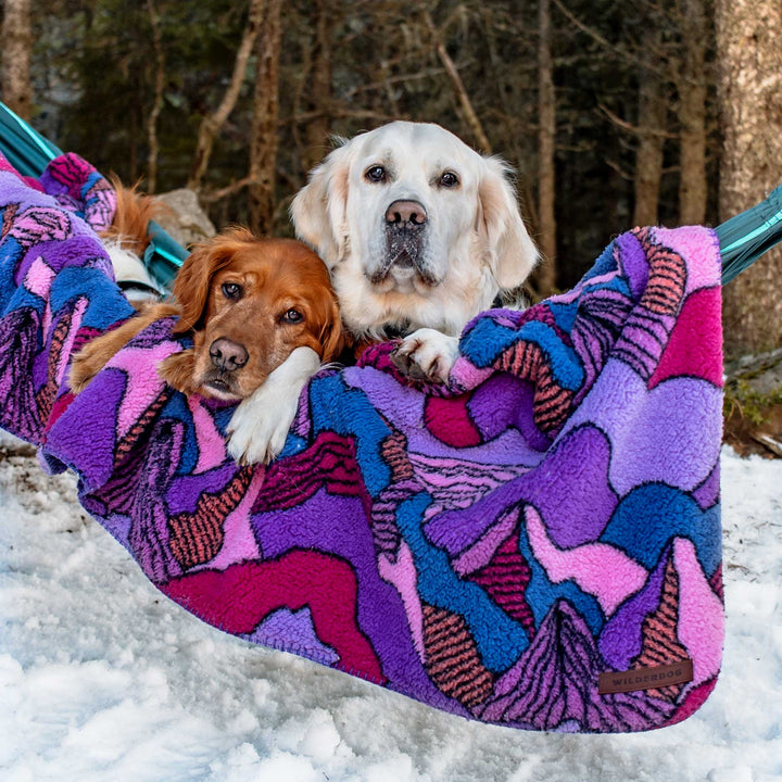 Sherpa Fleece Waterproof Blanket – Wilderdog