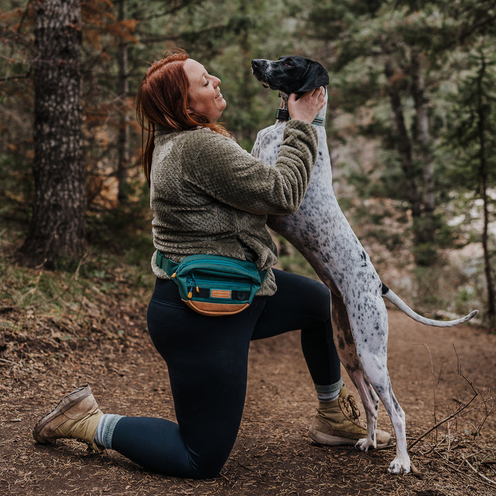 Wilderdog Utility Fanny Pack stores Treats, Balls, Keys in 3 Pockets Wilderdog Utility Fanny Pack stores Treats, Balls, Keys in 3 Pockets